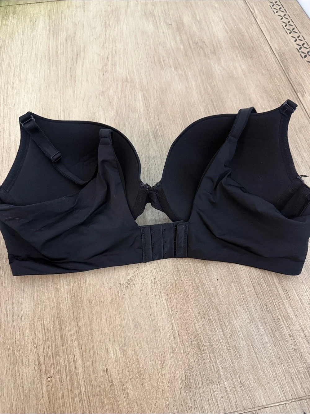 Torrid Curve Black T-Shirt Bra | Smooth Full Coverage Underwire Bra Size 42D